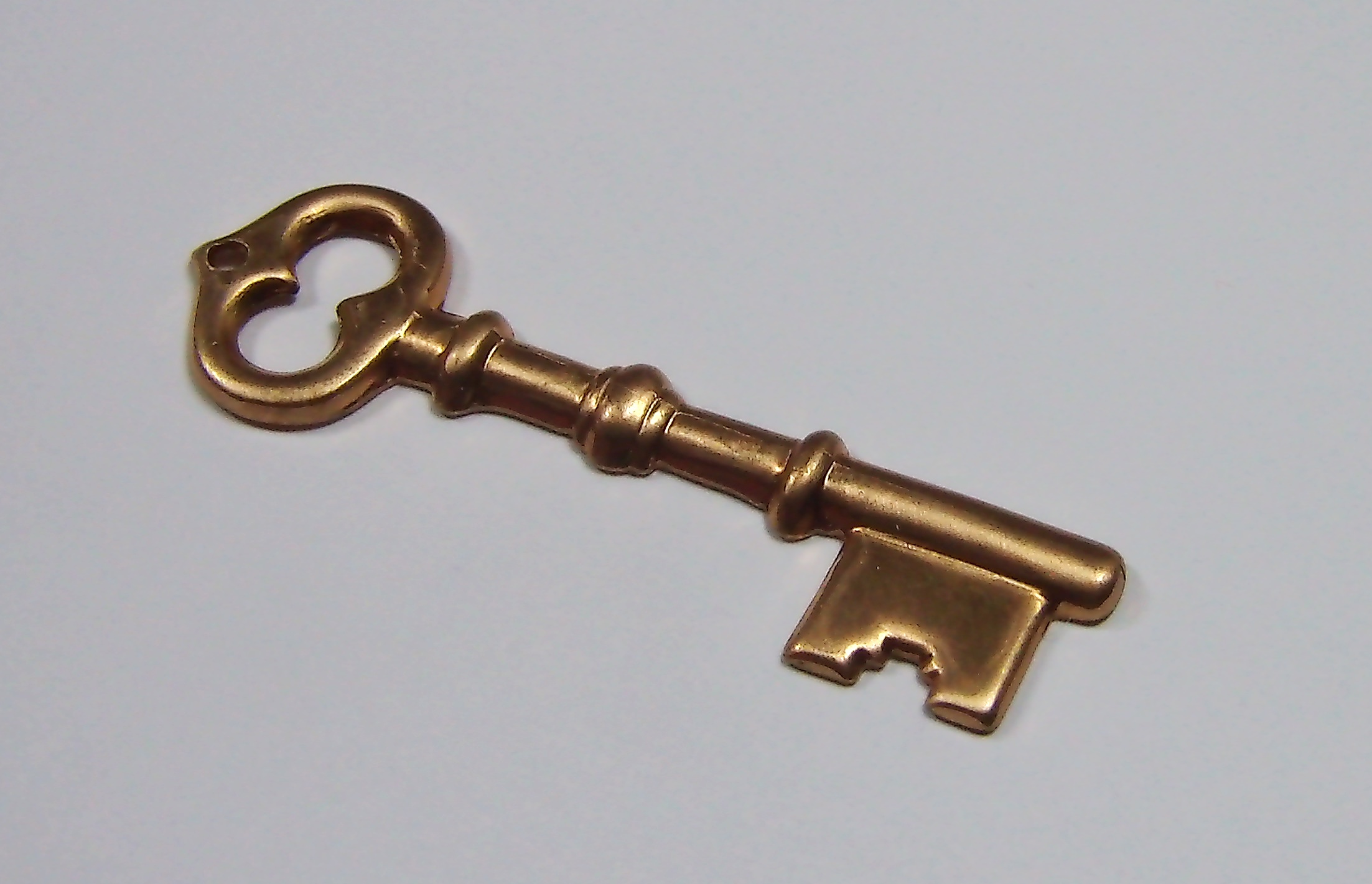 Mässing Charms