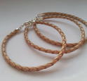 Armband flätat läderband sand tunt